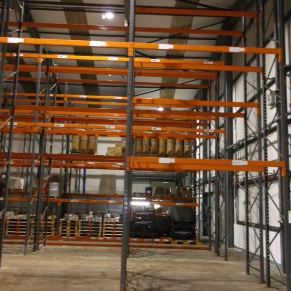 Paletiniai stelažai naudoti